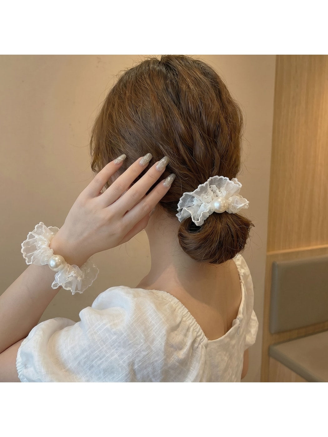 Gifty - Lace Trim Beaded Elastic Scrunchie
