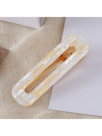 Beau - Hollowed Out Square Hair Clip