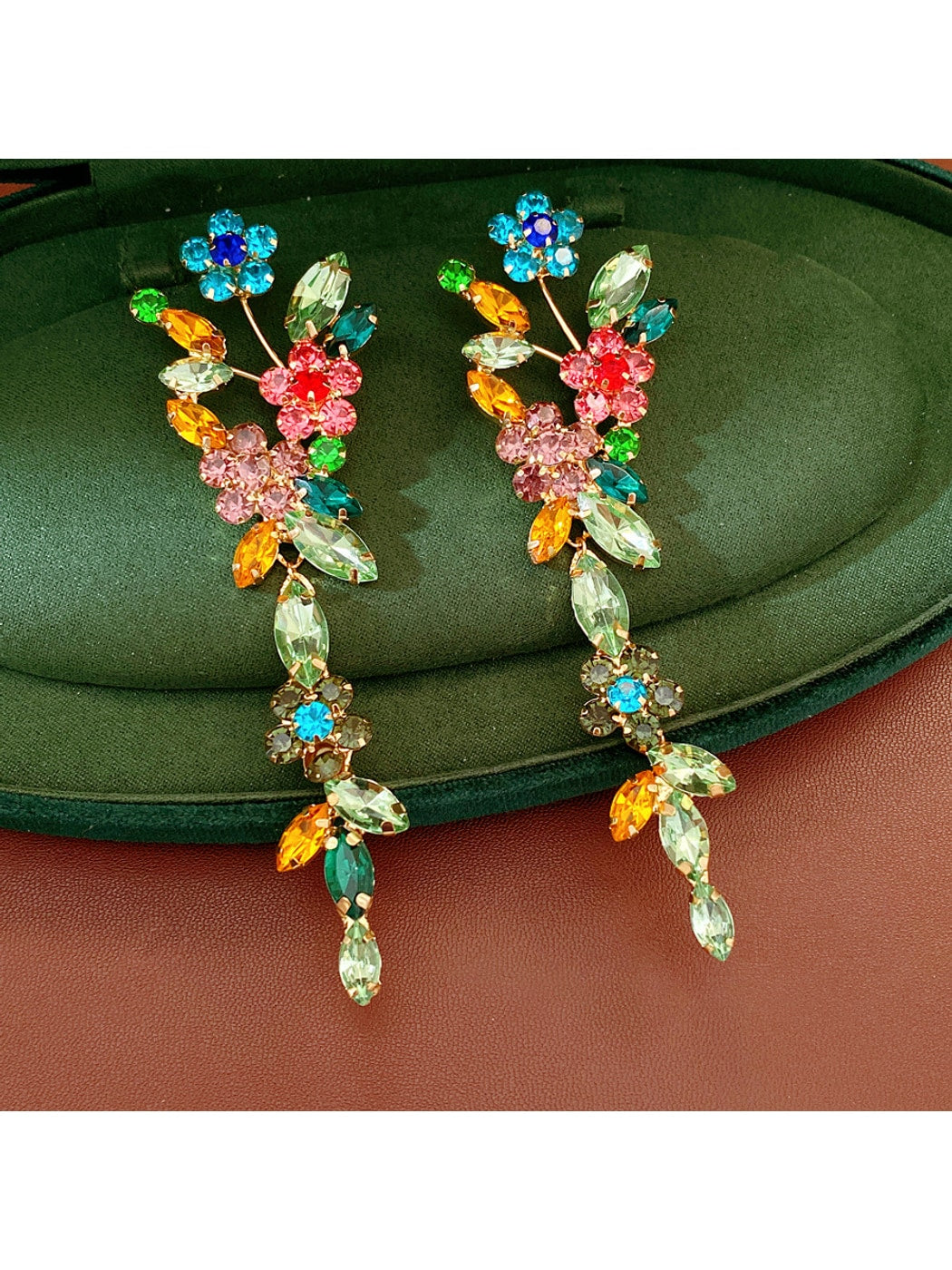 Earedge - Vintage Floral Rhinestone Tassel Earrings