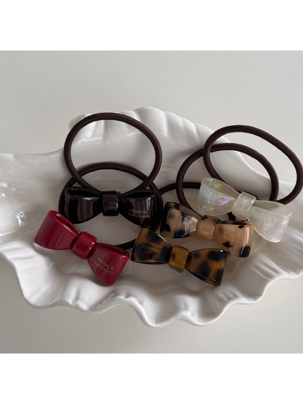 Gifty - Glossy Acetate Bow Elastic Hair Tie