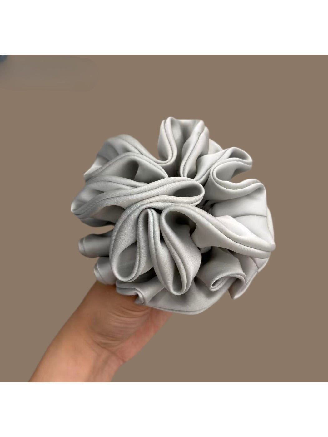Gifty - Chic Solid Satin Scrunchie