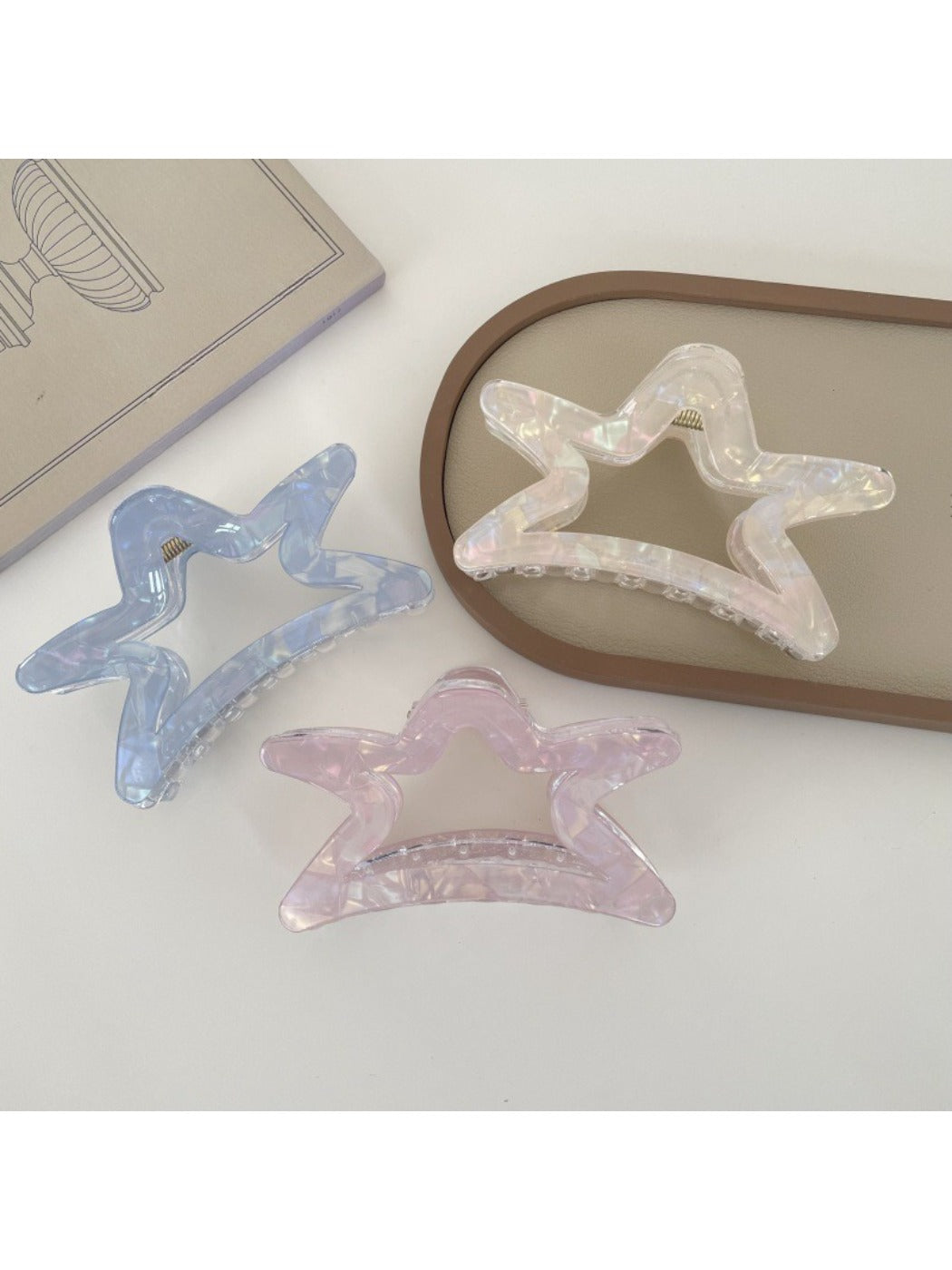 Beau - Elegant Star Shaped Acetate Hair Clip