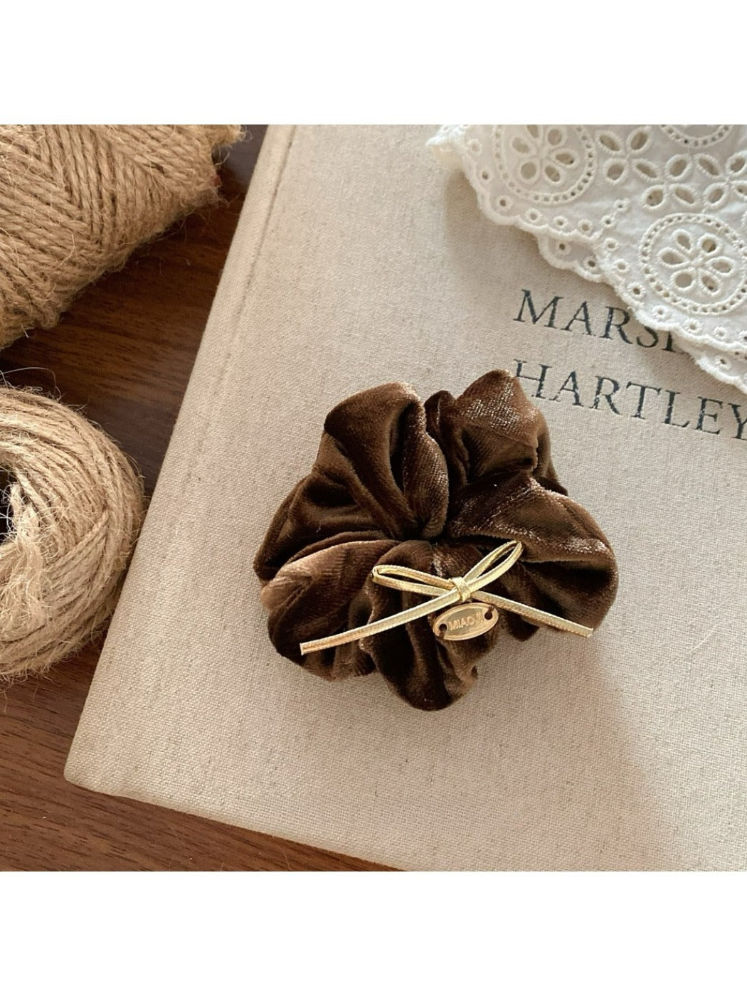 Gifty - Cloud Crinkle Scrunchie Hair Tie