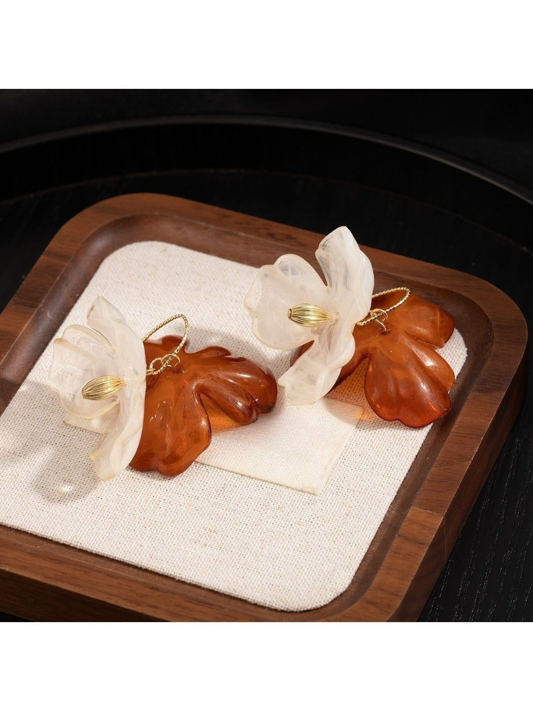 Earedge - Coffee-Colored Floral Premium Earrings
