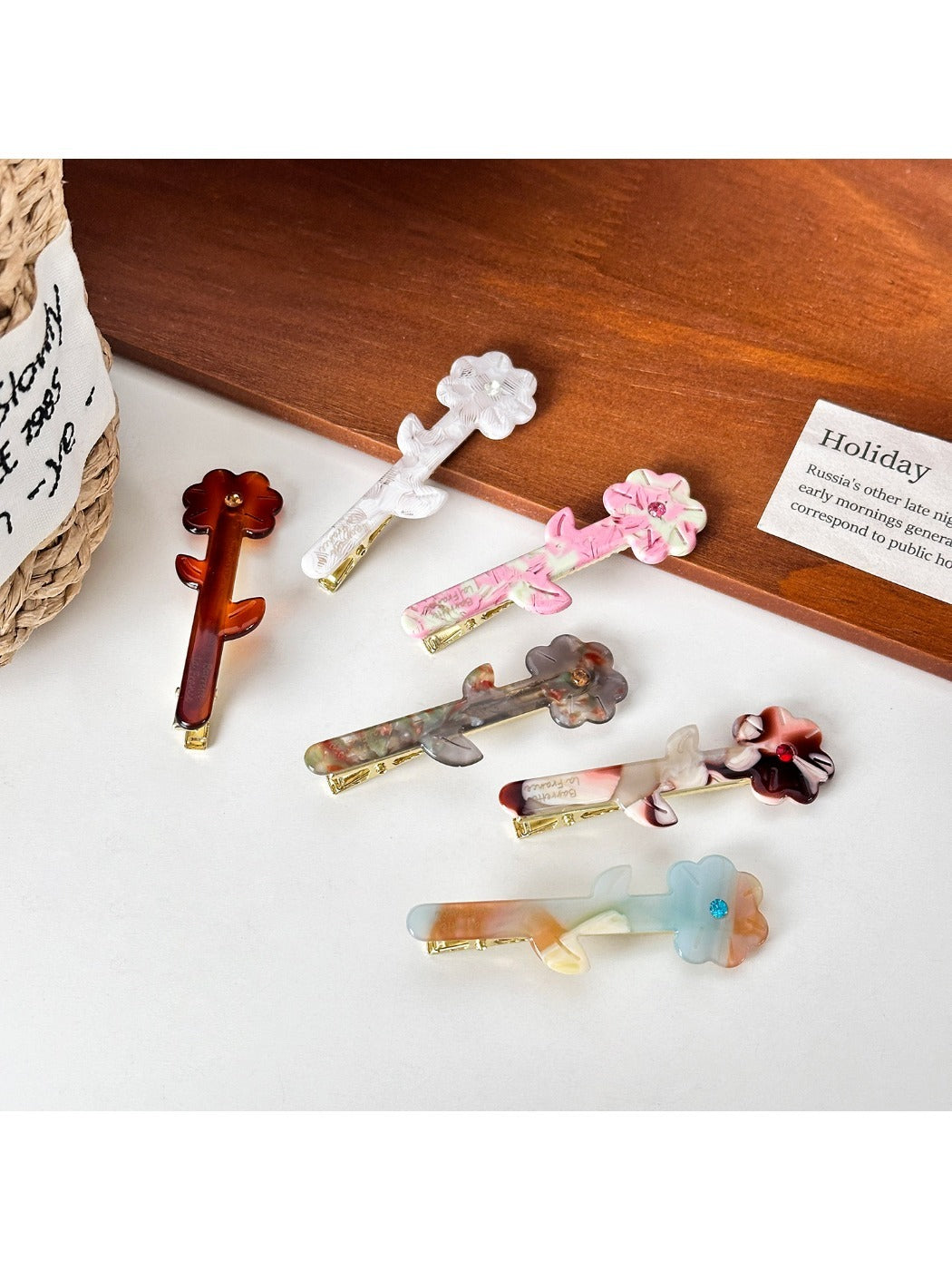 Beau - Acetic Acid Flower-shaped Hairpin