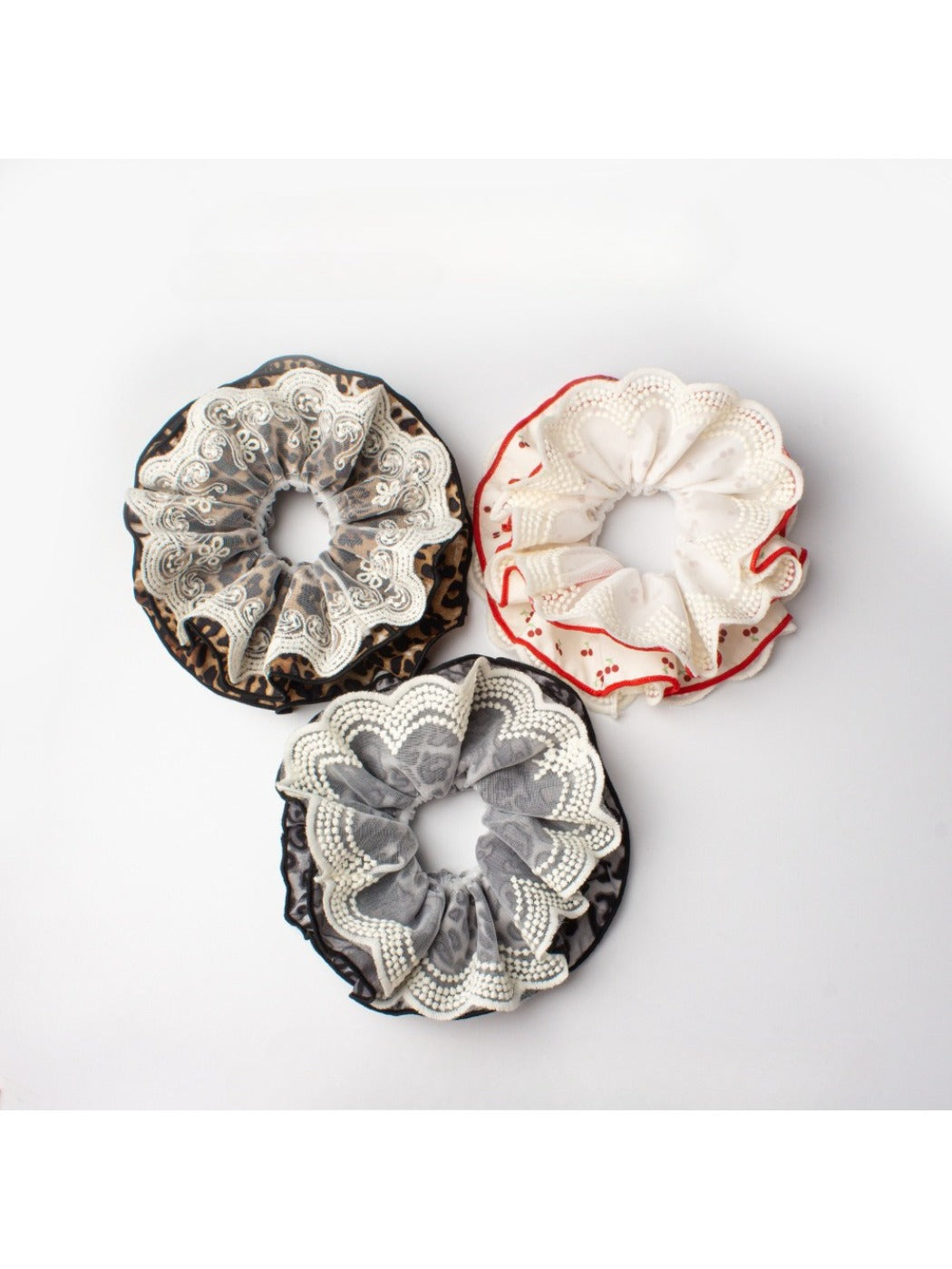Gifty - Sophisticated Lace Hair Accessories
