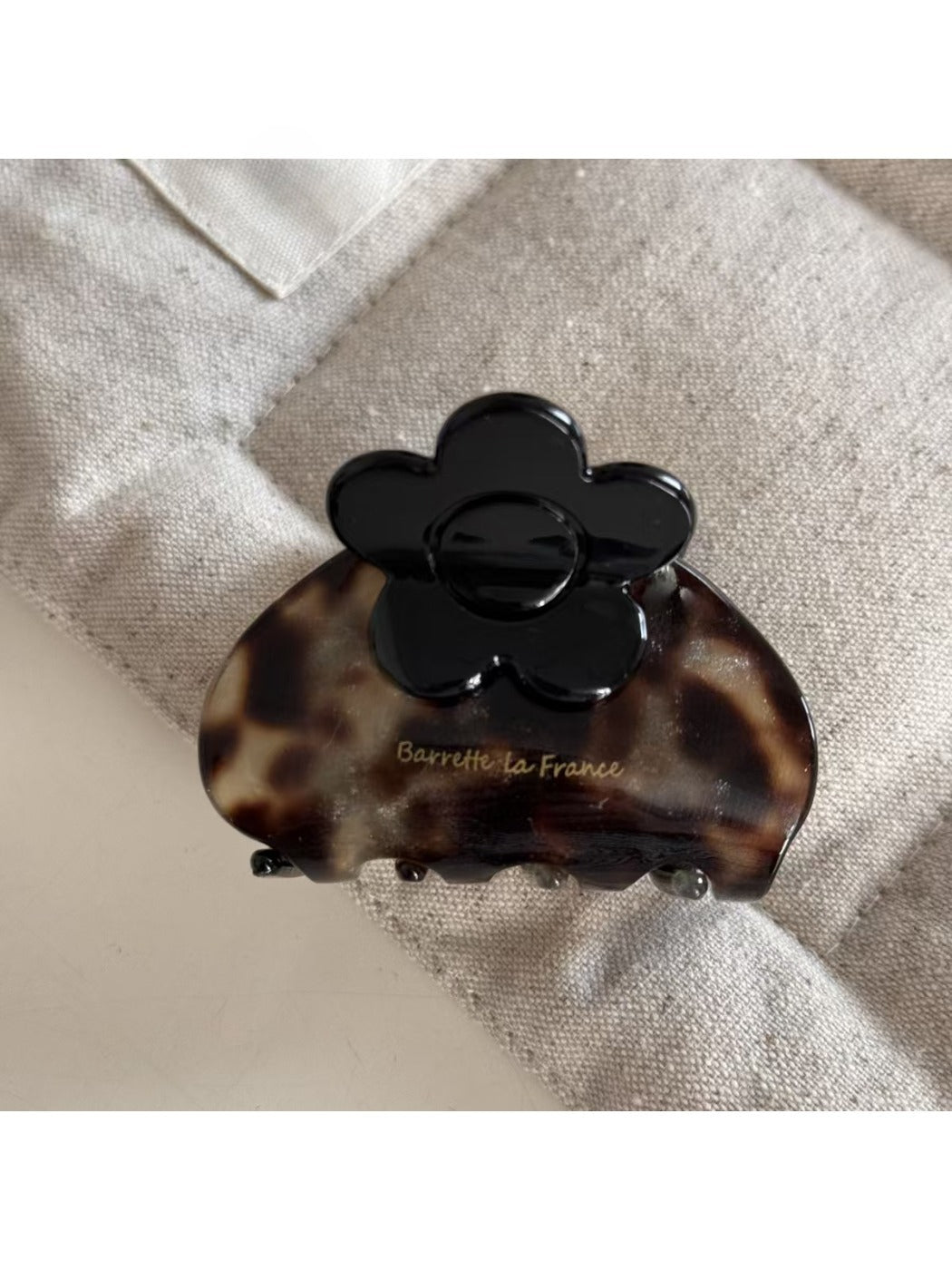 Beau - Cute Flower Pattern Acetate Hair Clip
