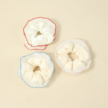 Gifty - Ruffled Lace Scrunchie