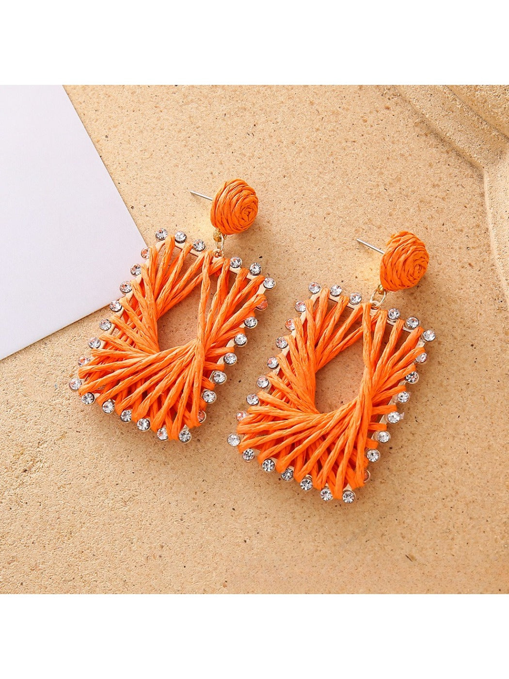 Pair of raffia square shape drop earrings with gold-tone hooks