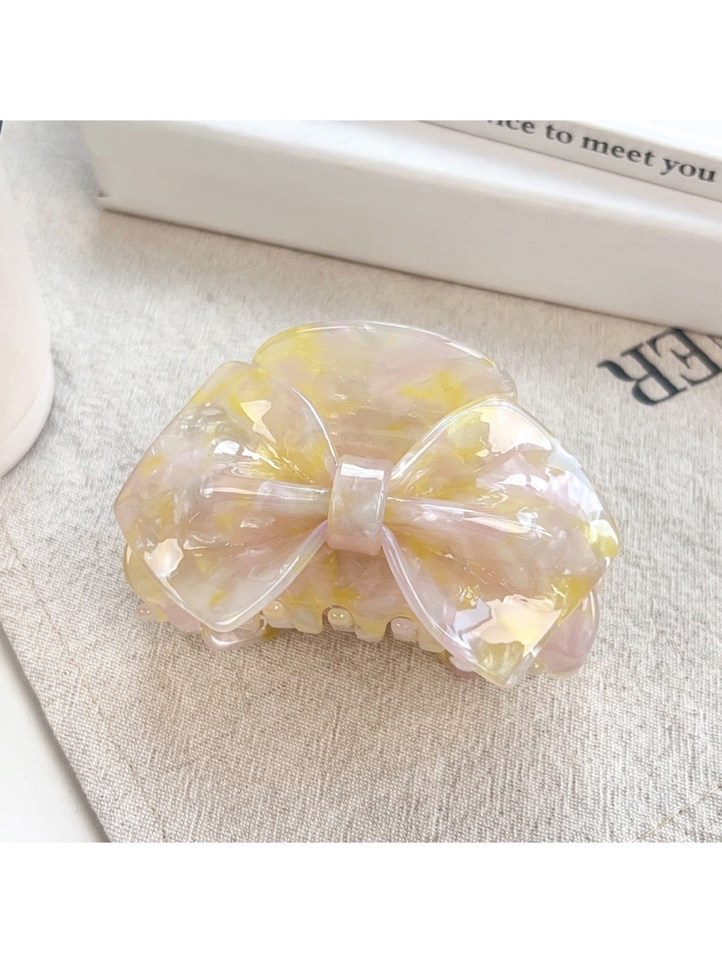 Beau - Bow Hair Claw Clip
