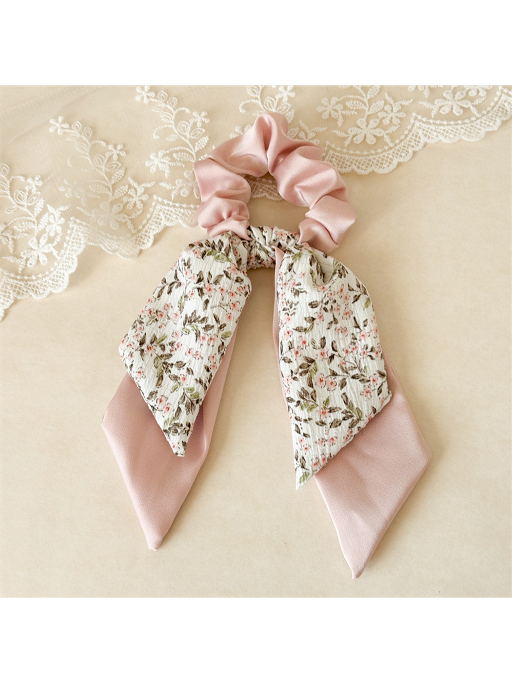 Gifty - Floral Ribbon Tail Layered Bow Scrunchie
