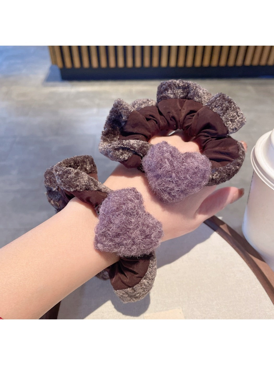 Gifty - Color Block Heart-pattern Scrunchie