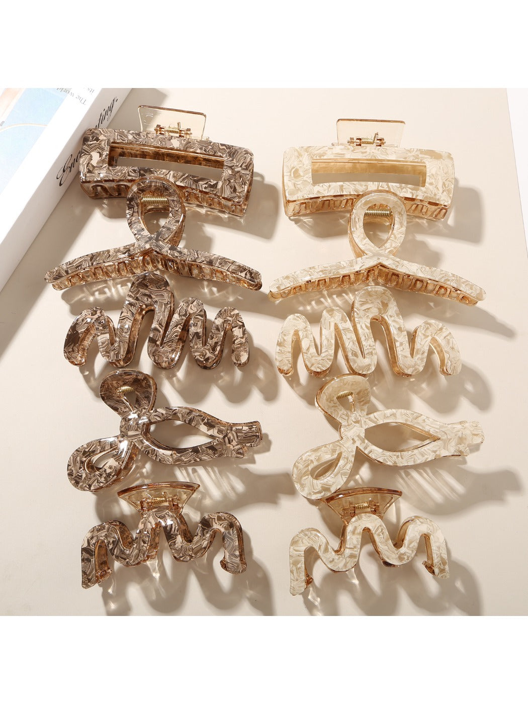 Beau - Vintage Geometric Claw Clip