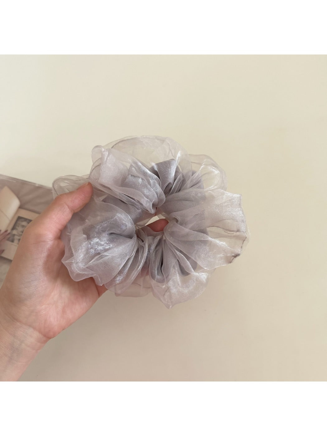 Gifty - Glowing Mesh Satin Scrunchie