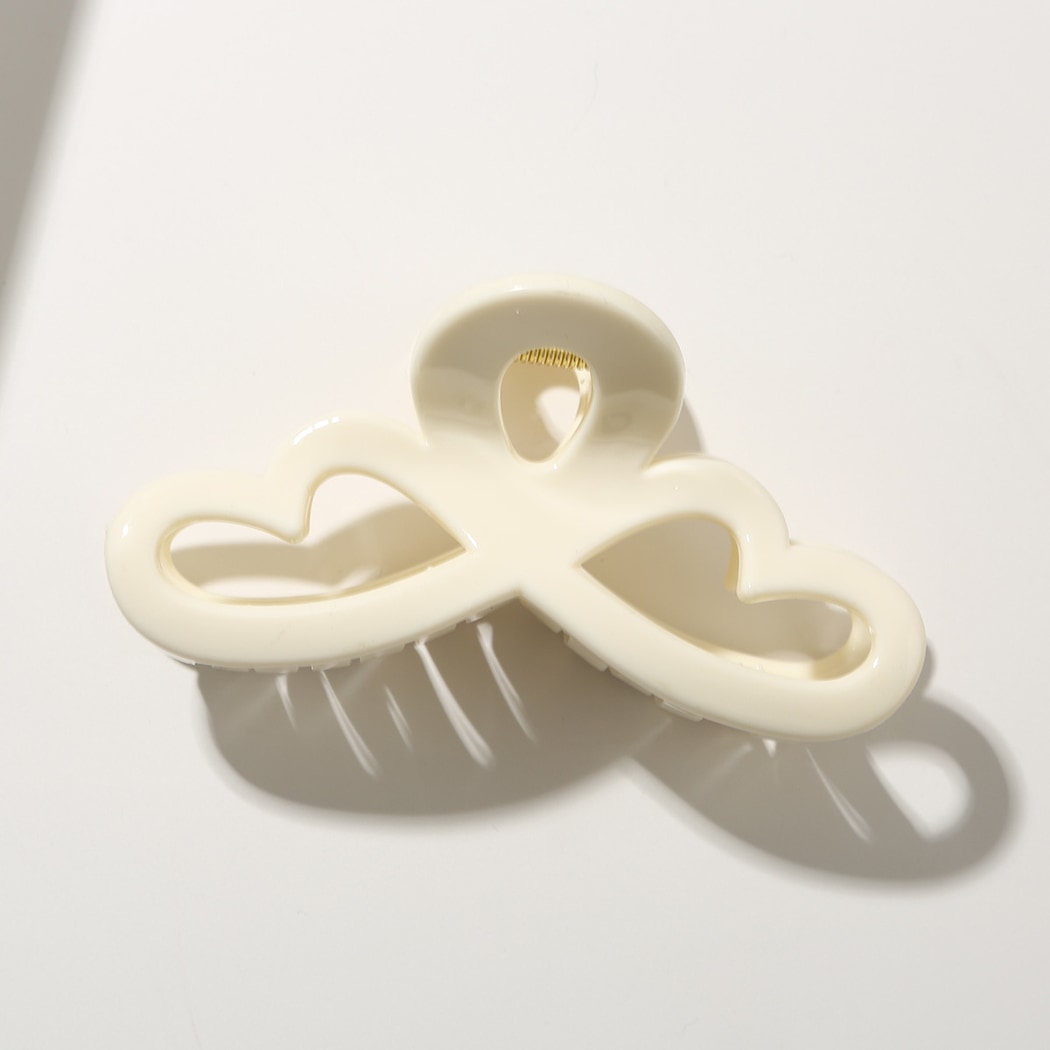Beau - Double Heart Hollow Openwork PS Claw Clip