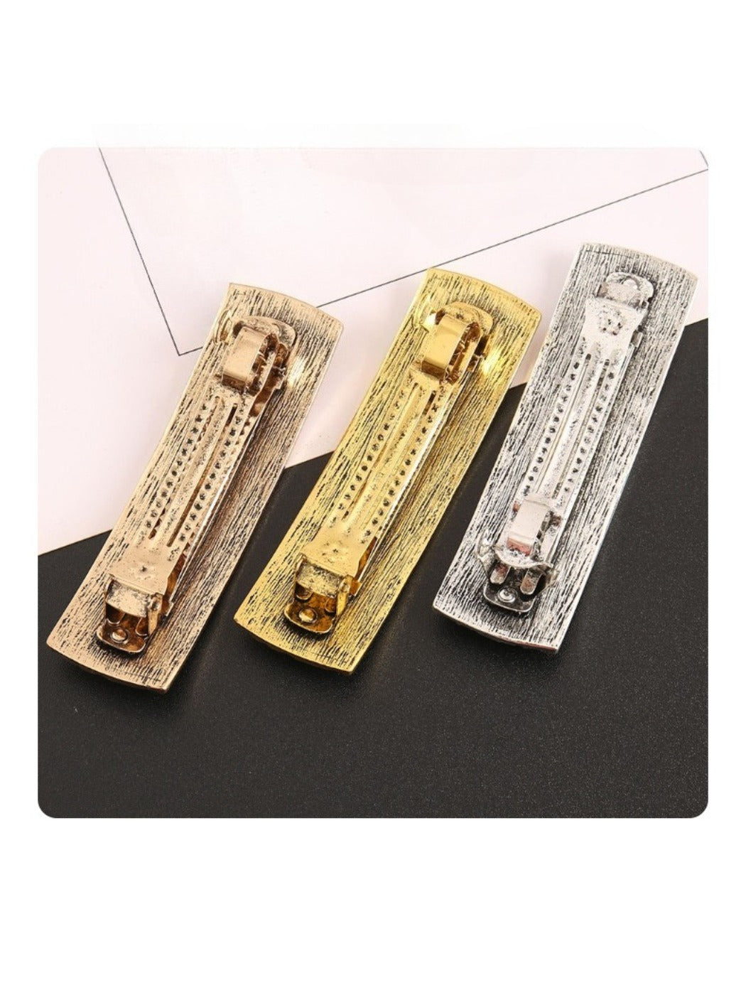 Beau - Sophisticated Rectangular Retro Hair Clip