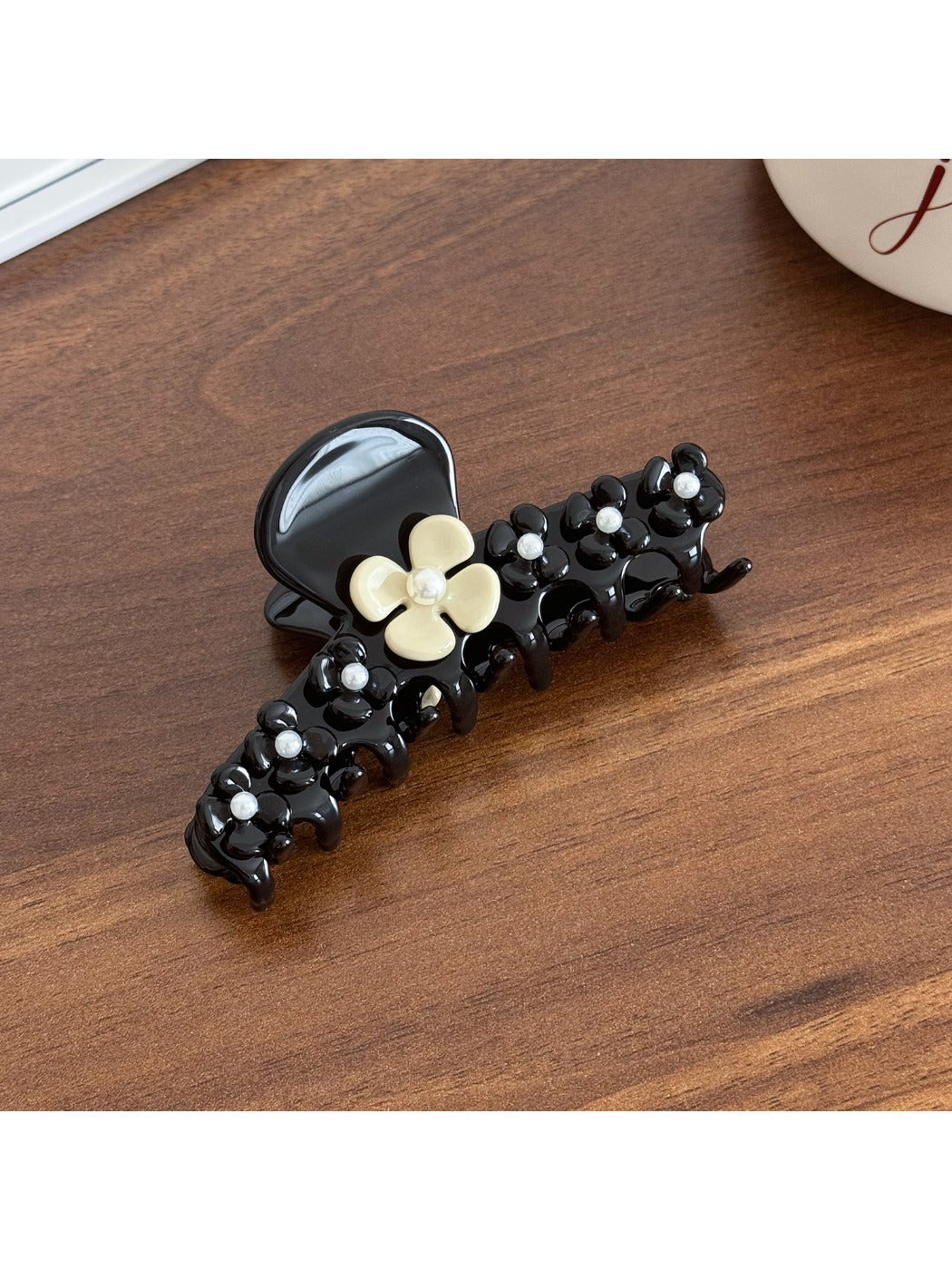 Beau - Elegant Three-dimensional Flower Acetate Hairpin