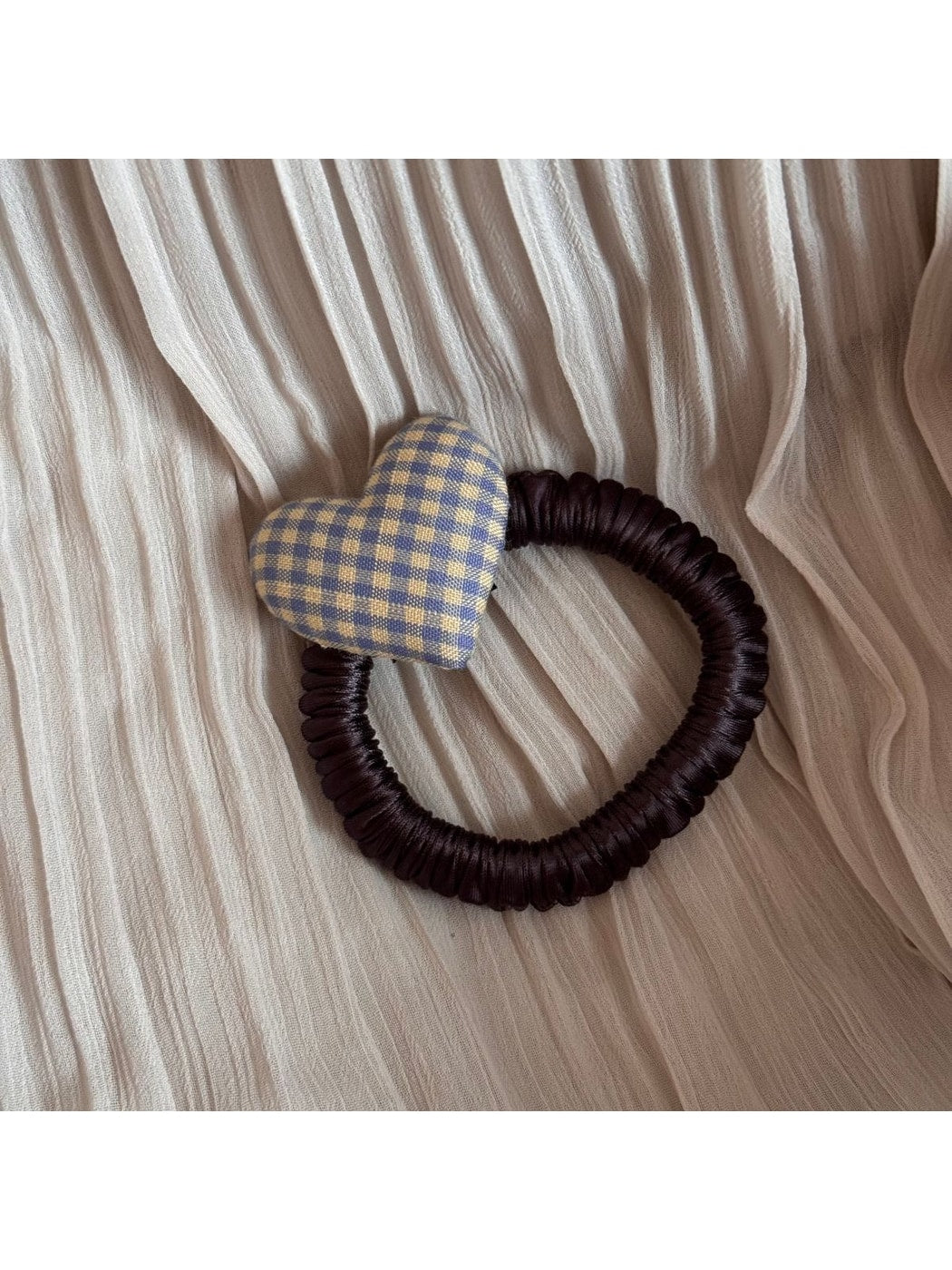 Gifty - Polyester Heart Detail Decorative Elastic Hair Tie