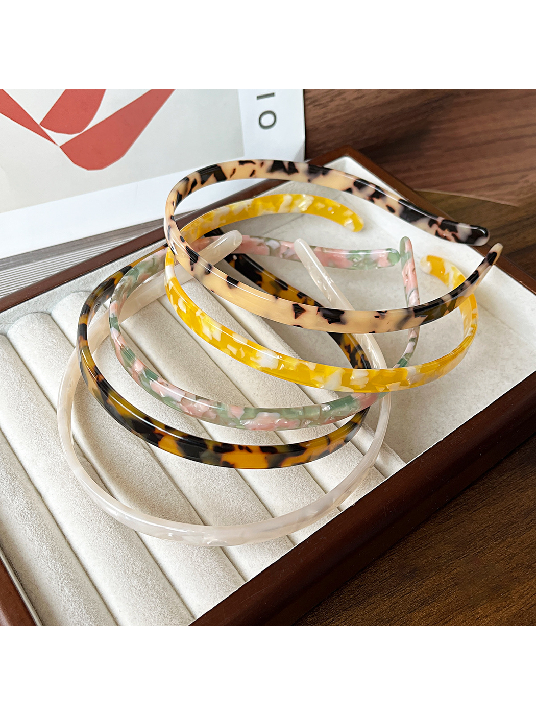 Gifty - Fashion Acetate Geometric Ring Accent Headband