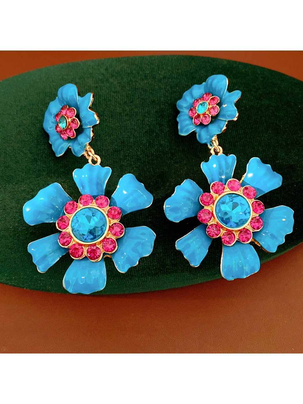 Earedge - Vintage Floral Rhinestone Dangle Earrings