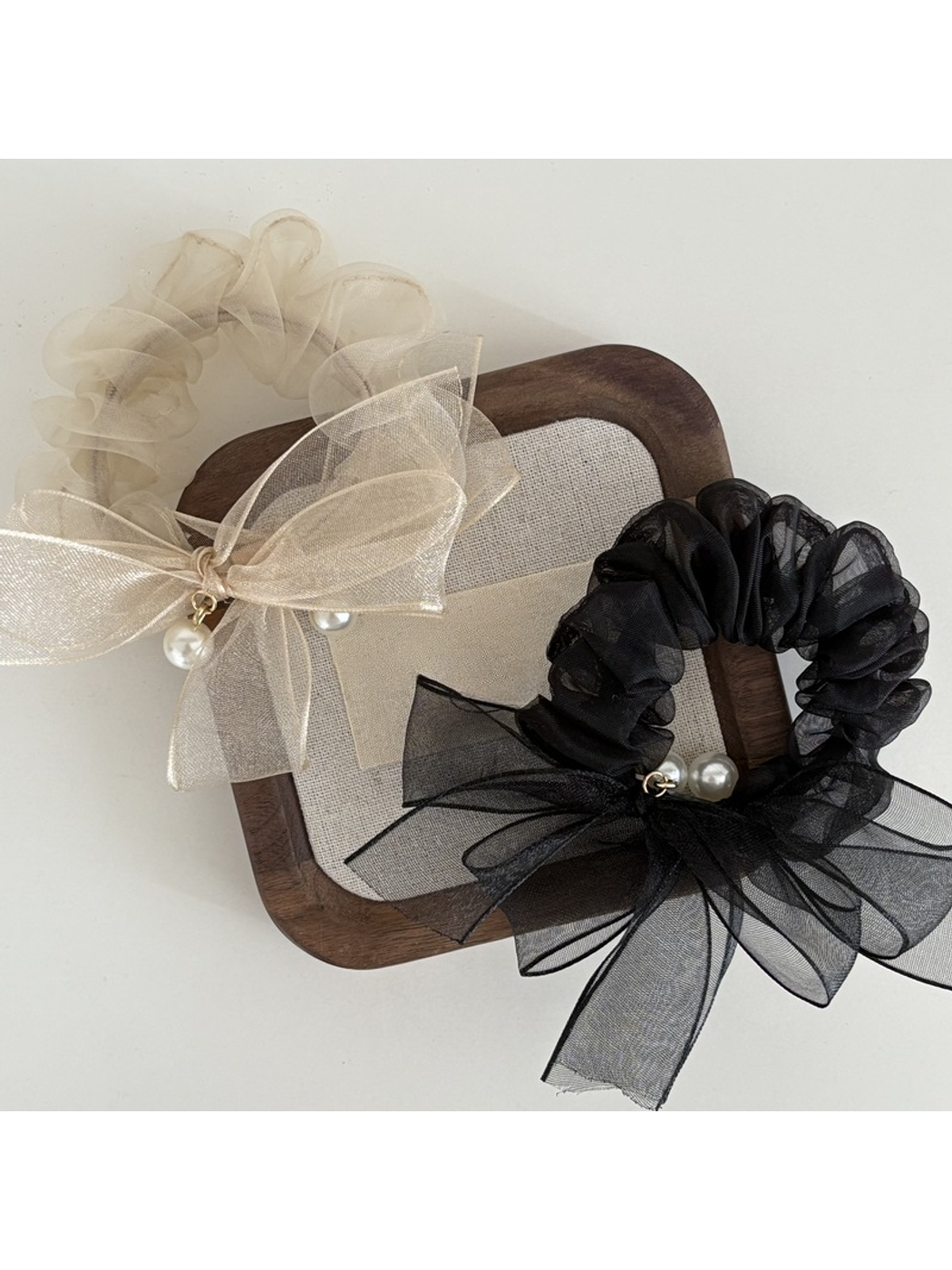 Gifty - Polyester Bow Detail Simple Hair Tie