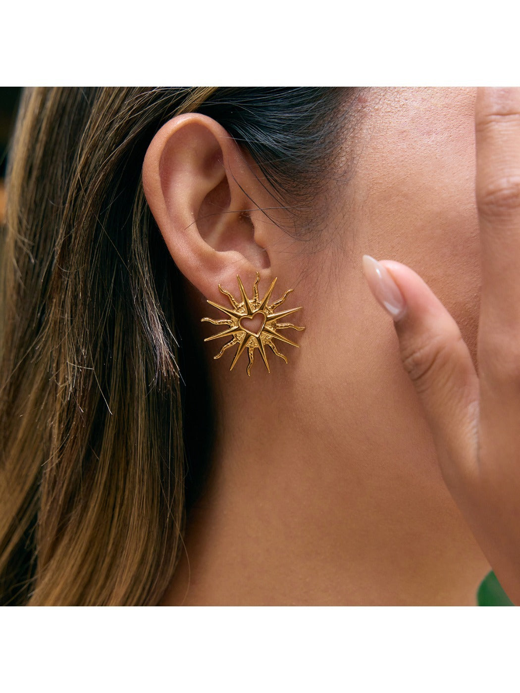 Earedge - Openwork Sunflower Stud Earrings