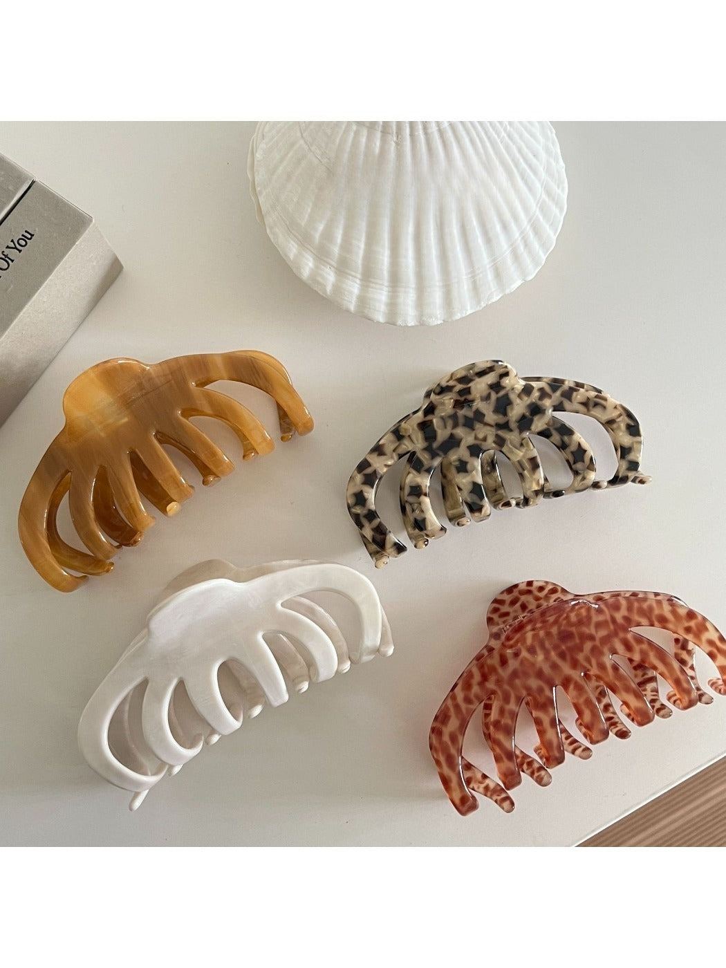 Beau - Vintage Elegant Acetate Hair Clip