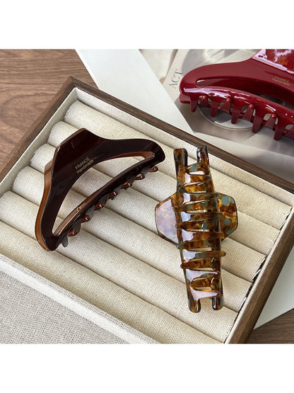 Beau - Retro Half Moon Openwork Claw Clip