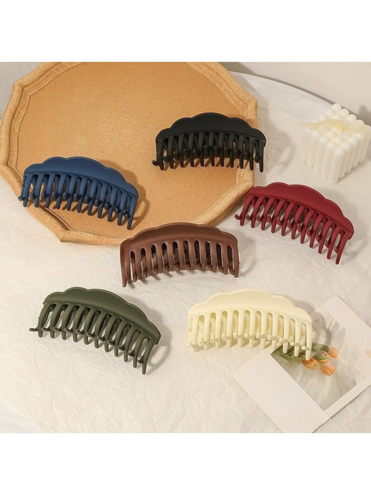 Beau - Minimalist Large Half Round Claw Clip