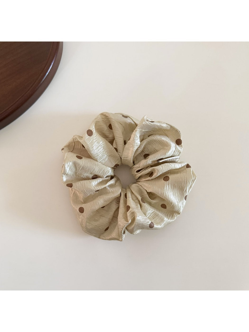Gifty - Polyester Polka Dot Glossy Finish Scrunchie