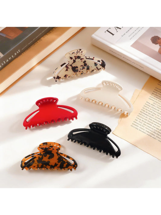 Beau - Elegant Openwork Half Circle Claw Clip