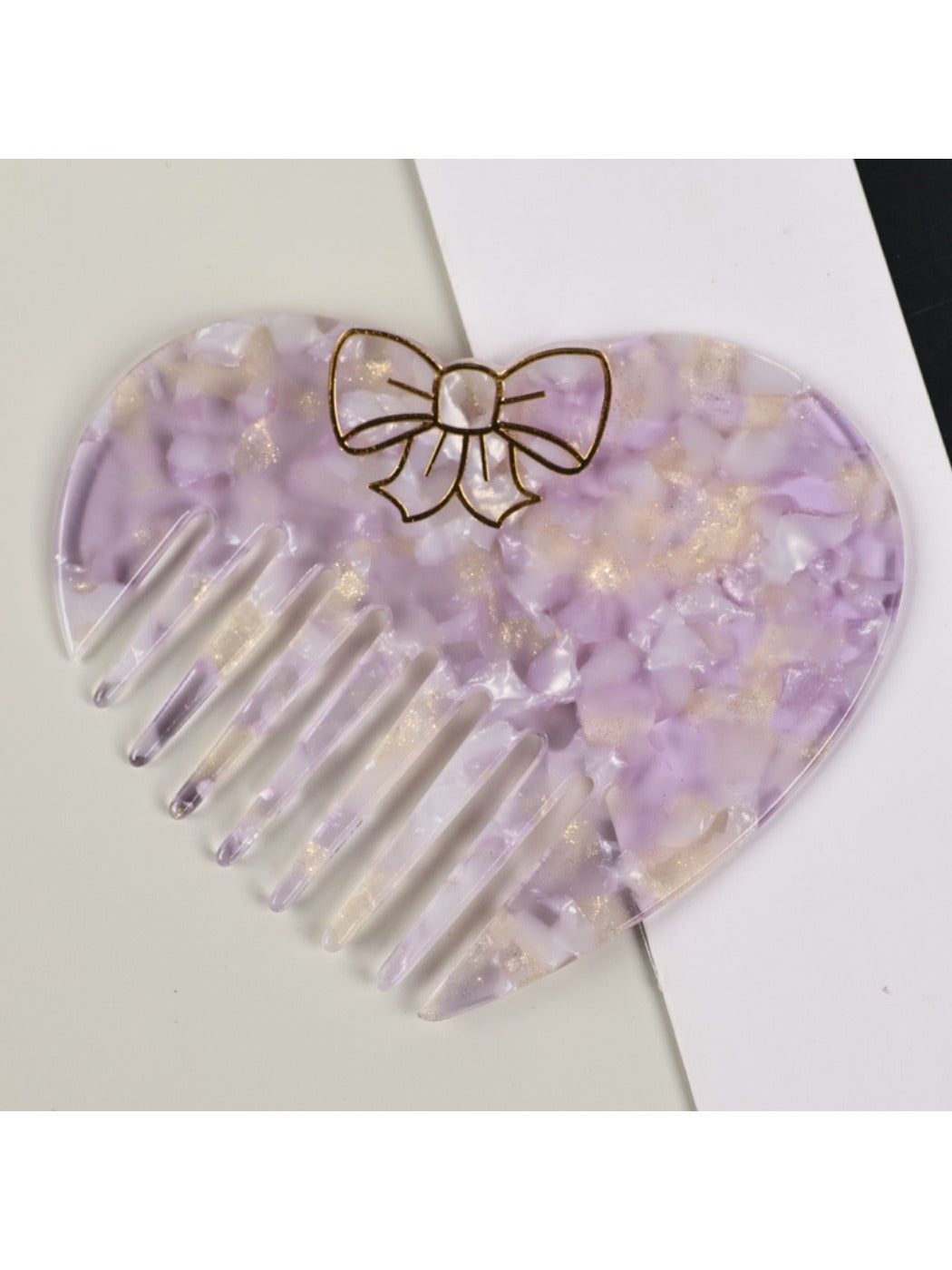 Camerow - Compact Heart Shaped Comb