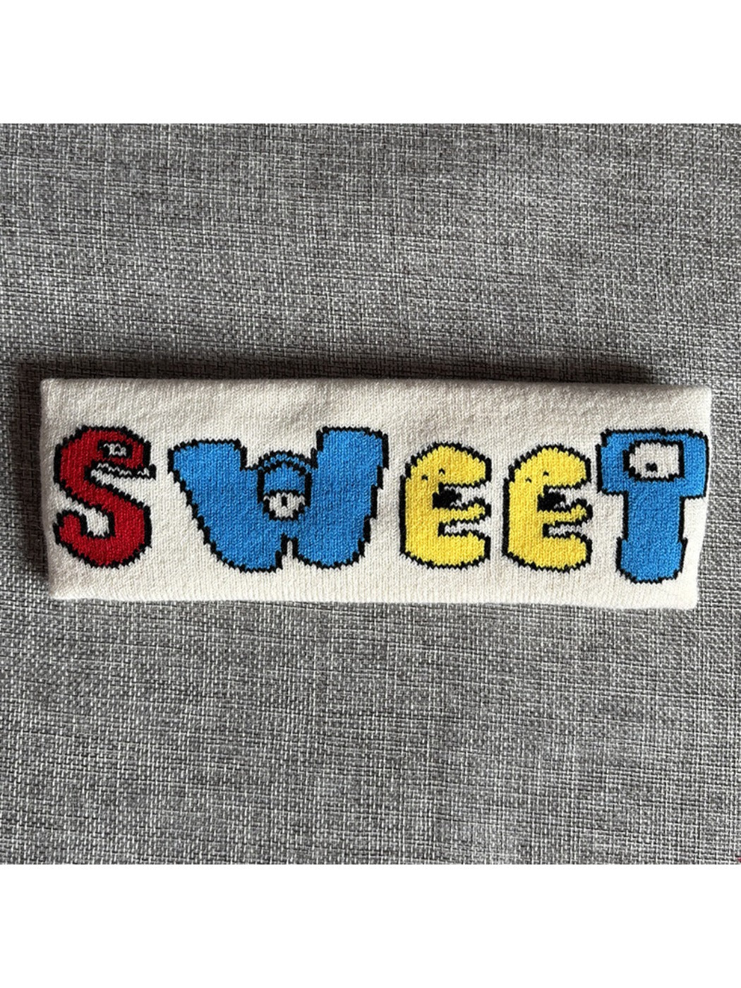 Gifty - Letter Pattern Sports Headband