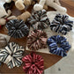 Gifty - Trendy Striped Scrunchie Hair Ties