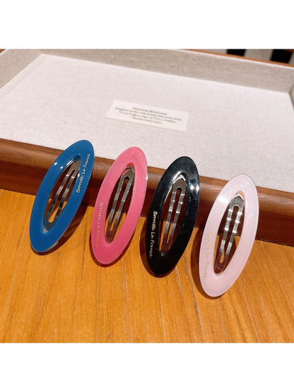 Beau - Oval-Shaped Openwork Hair Clip