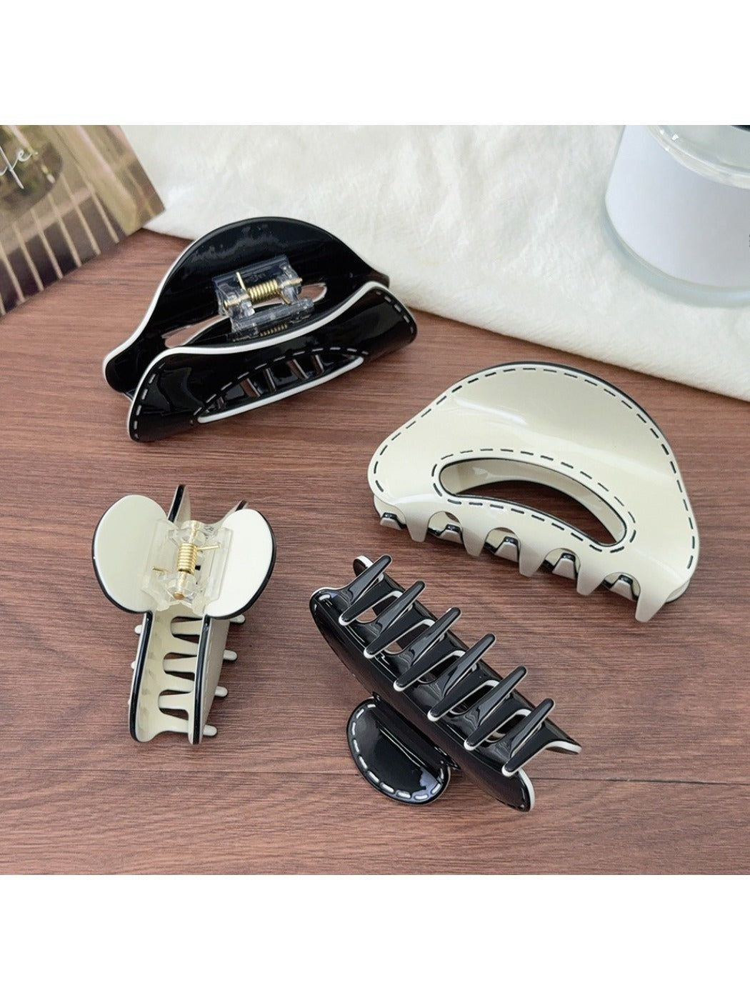 Beau - Minimalist Half Moon Cutout Hair Claw