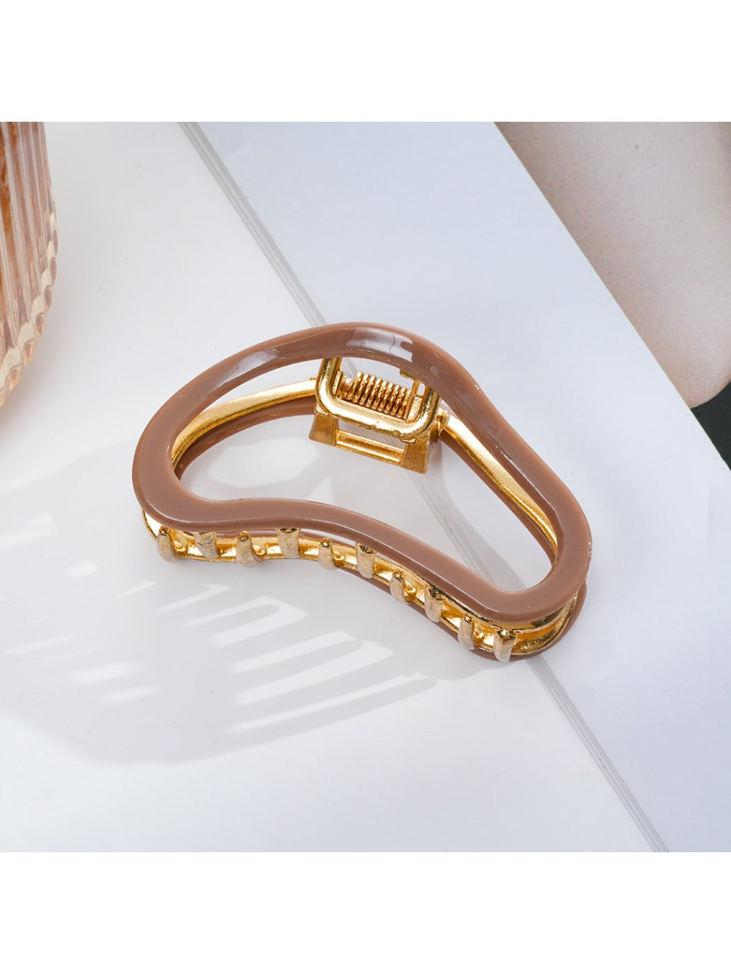 Beau - Minimalist Openwork Cloud Shaped Claw Clip
