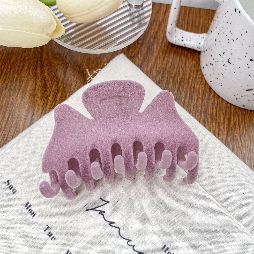 Beau - Solid Plush Textured Fashion Claw Clip