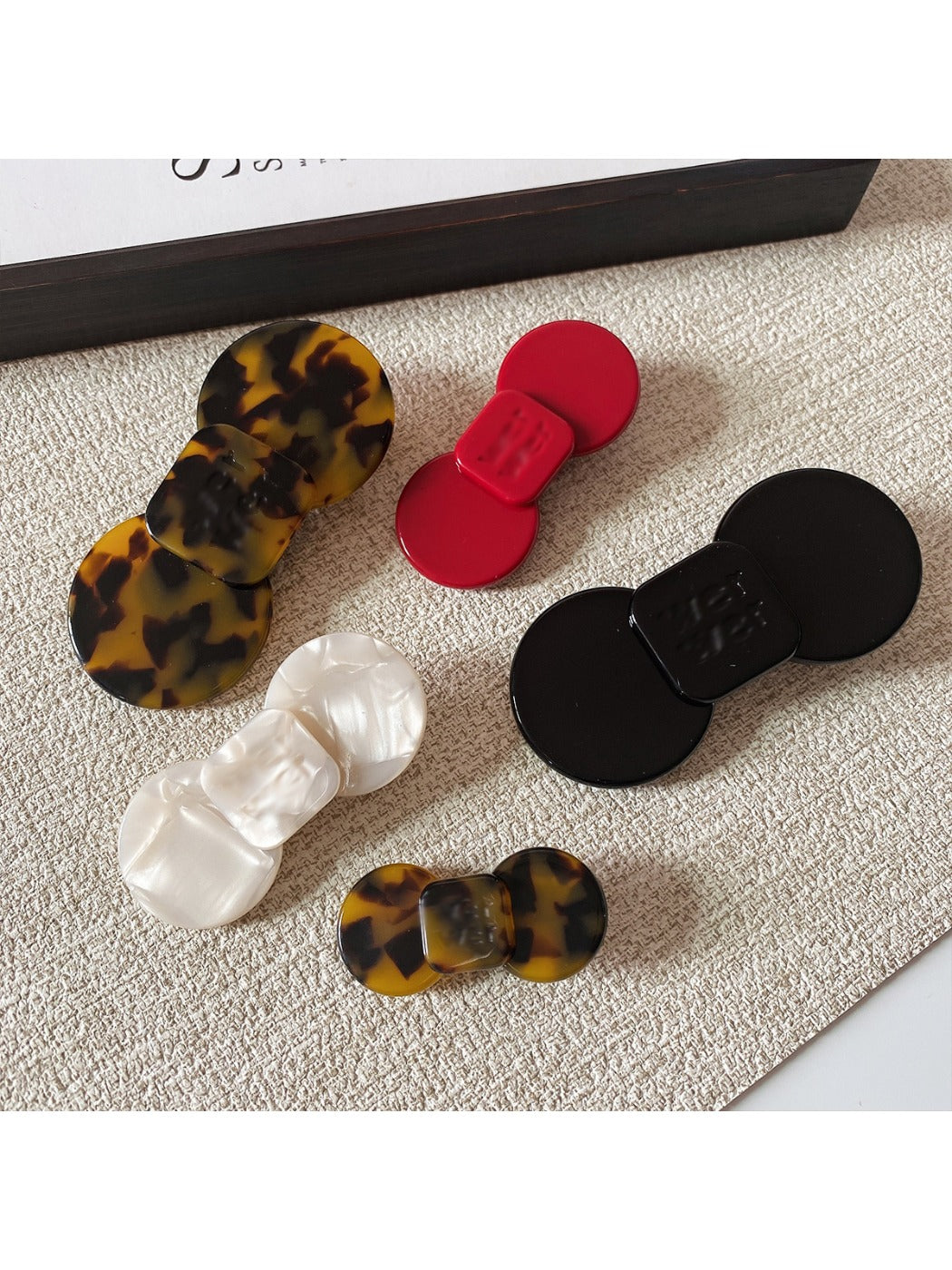 Beau - Sweet Minimalist Bow Hair Clip