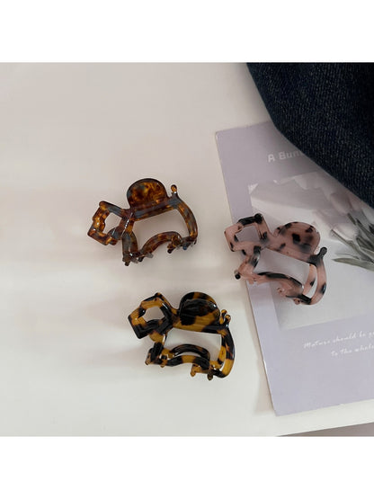 Beau - Minimalist Cut Out Puppy Claw Clip