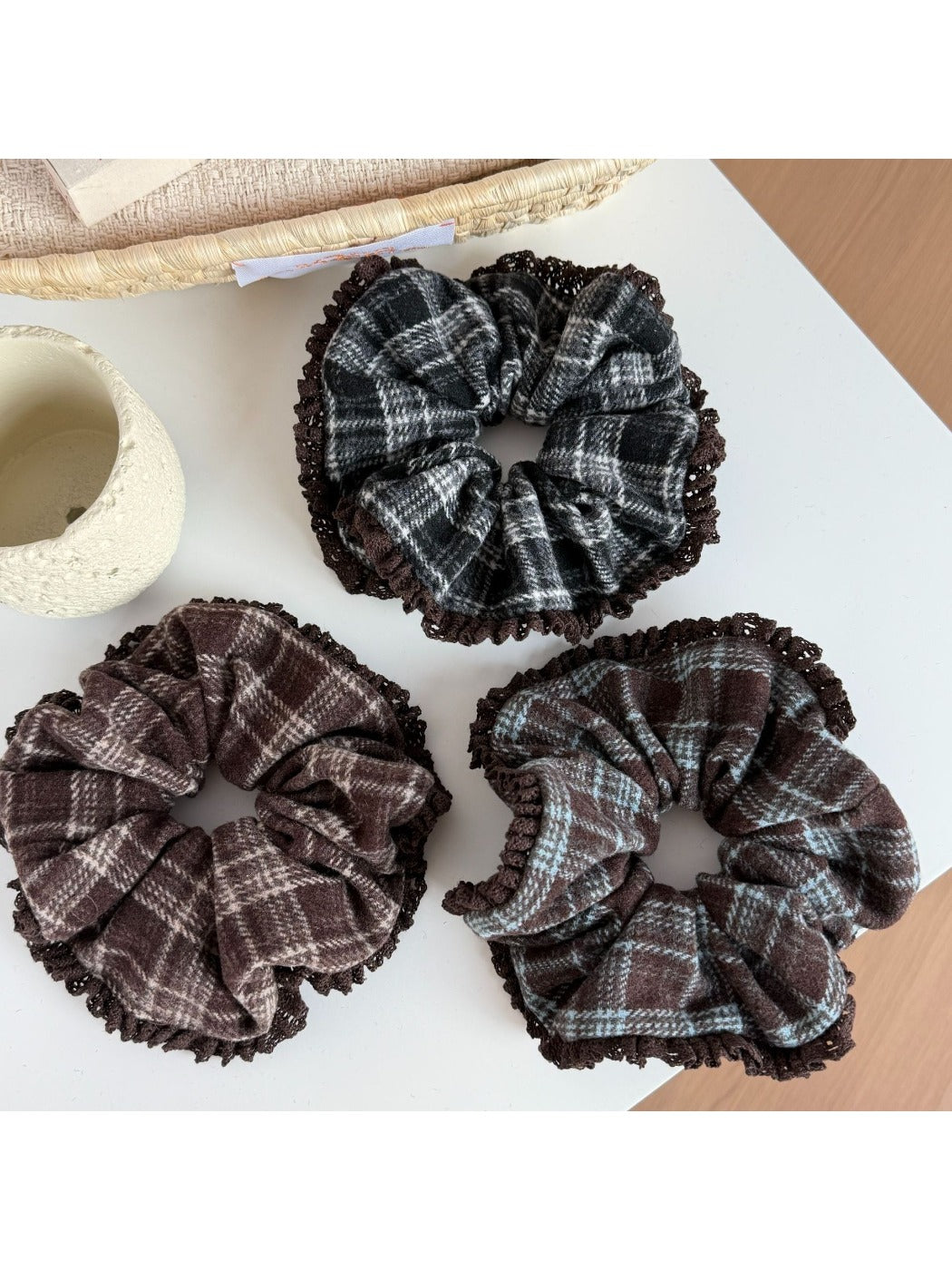 Gifty - Classy Plaid Hair Scrunchie