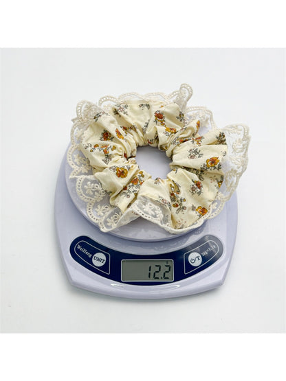 Gifty - Sweet Lace Hair Tie