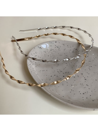 Gifty - Simple Vintage Wave Headband