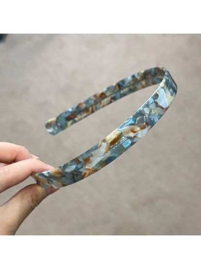 Gifty vintage wide textured headband in beige with visible fabric texture