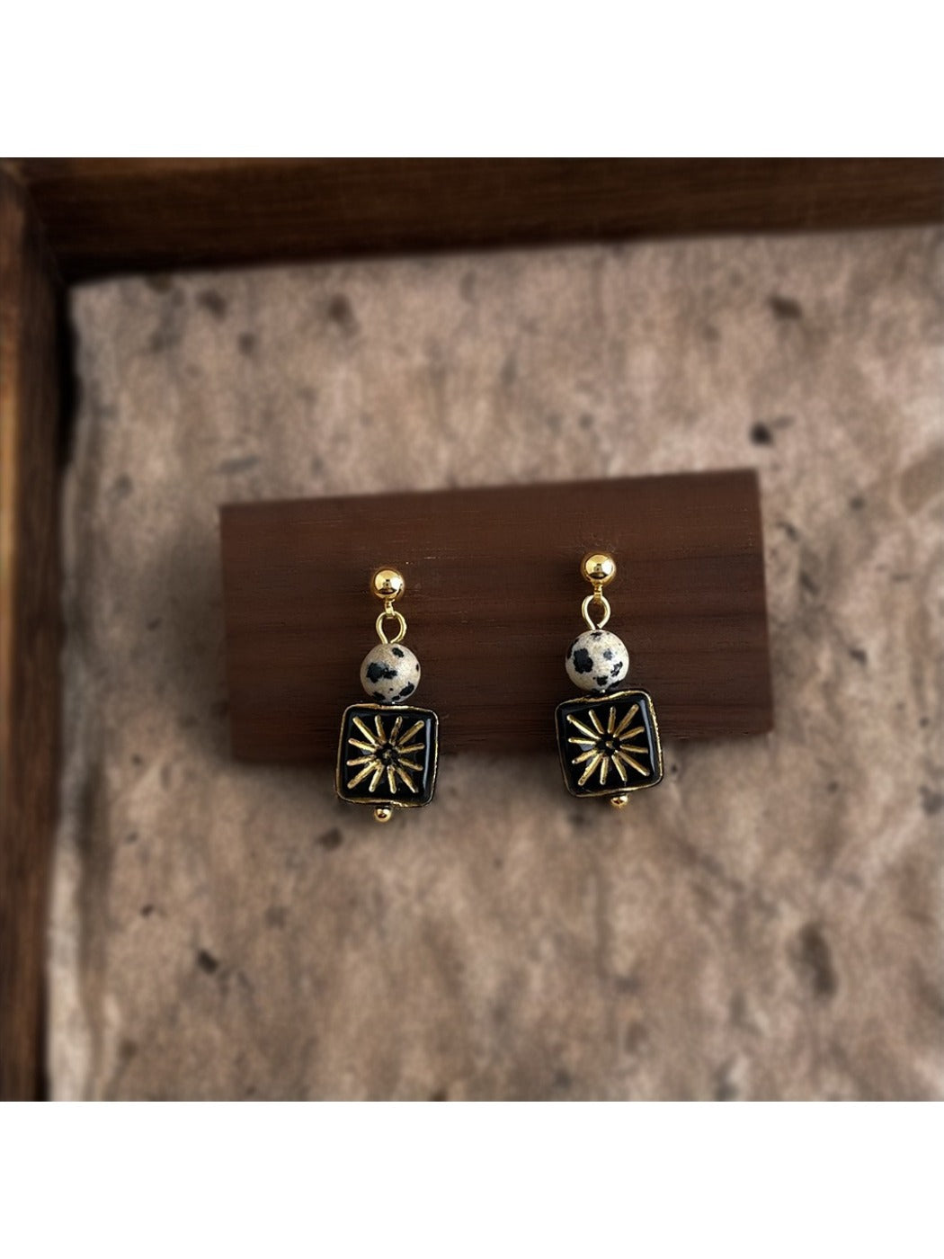 Earedge - Retro Star Motif Earrings
