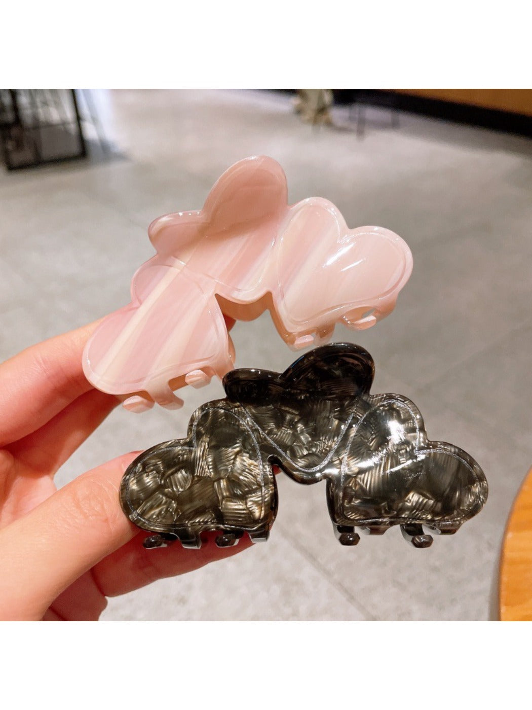 Beau - Valentine'S Heart Shaped Hair Claw Clip