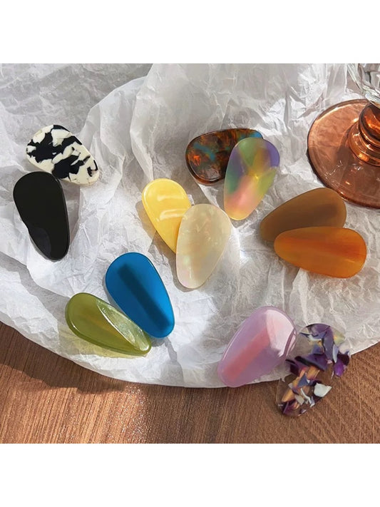 Beau - Fashion Triangle Shaped Hair Clip Set