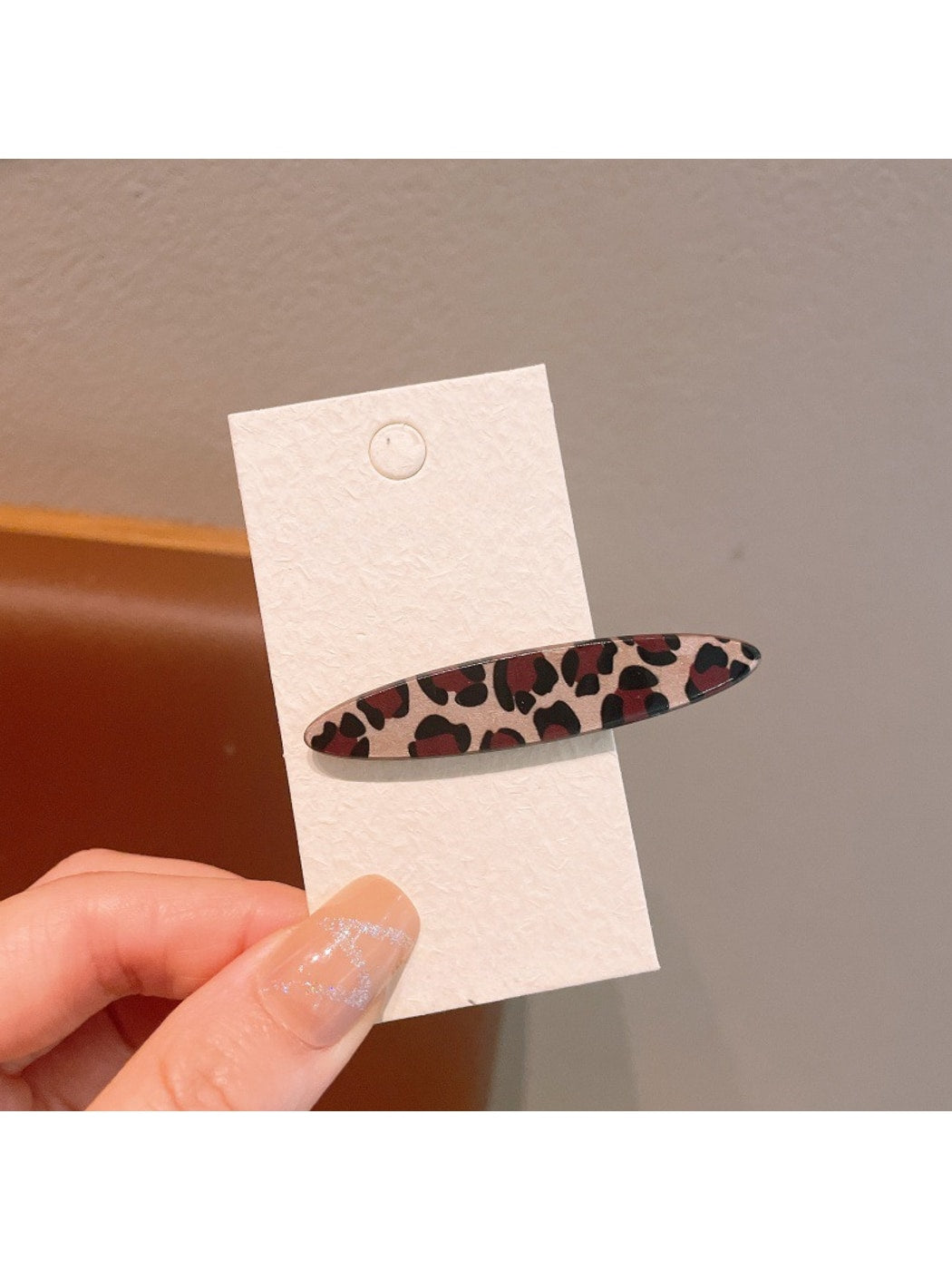 Beau - Leopard Print Oval Duckbill Women's Hair Clip