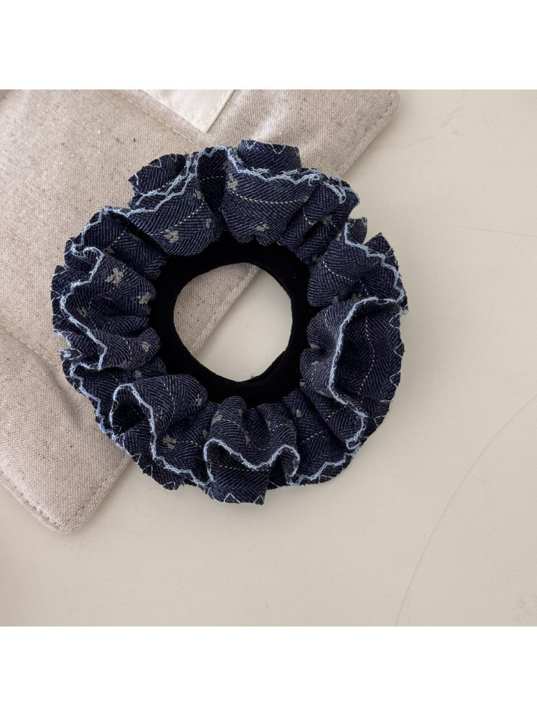 Gifty - Simple And Cute Hair Tie