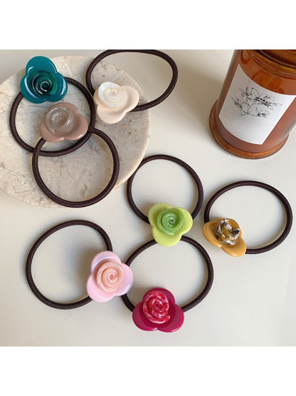 Gifty - Minimalist Floral Hair Tie